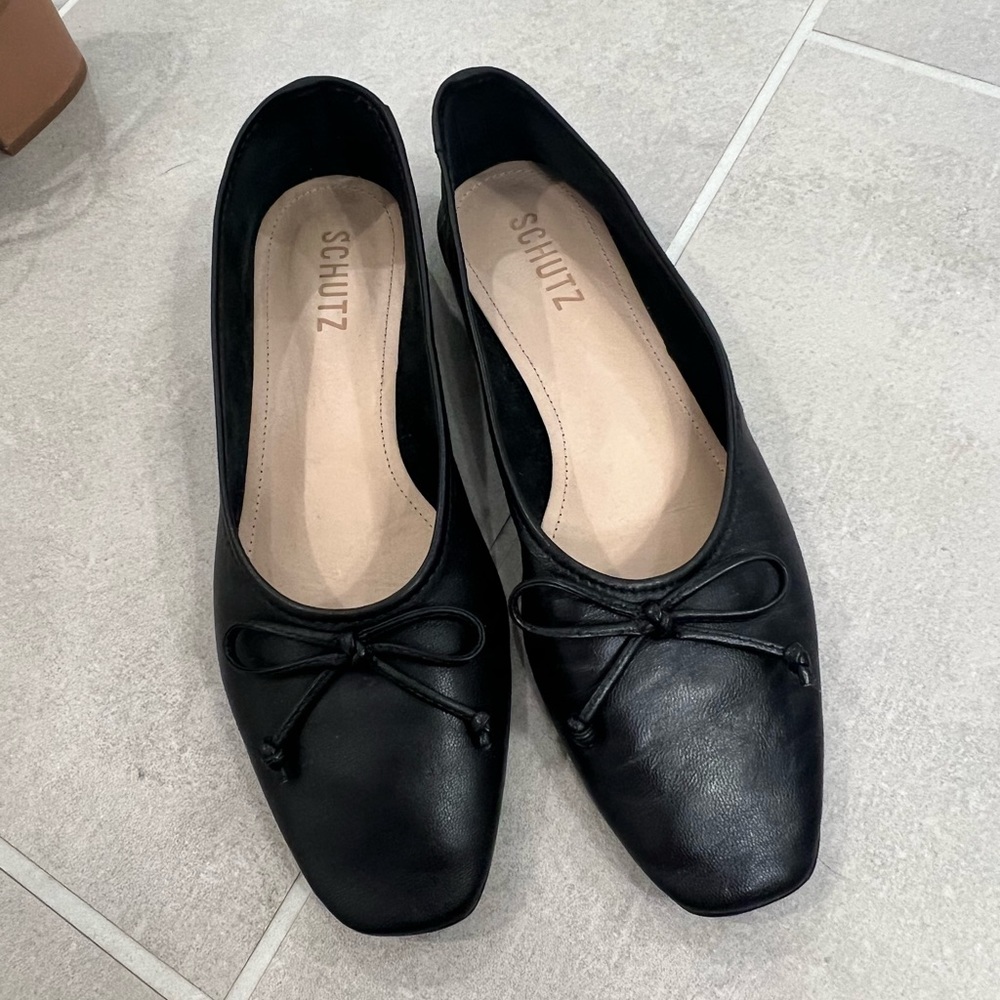 NWOT Schutz Ballet Flats